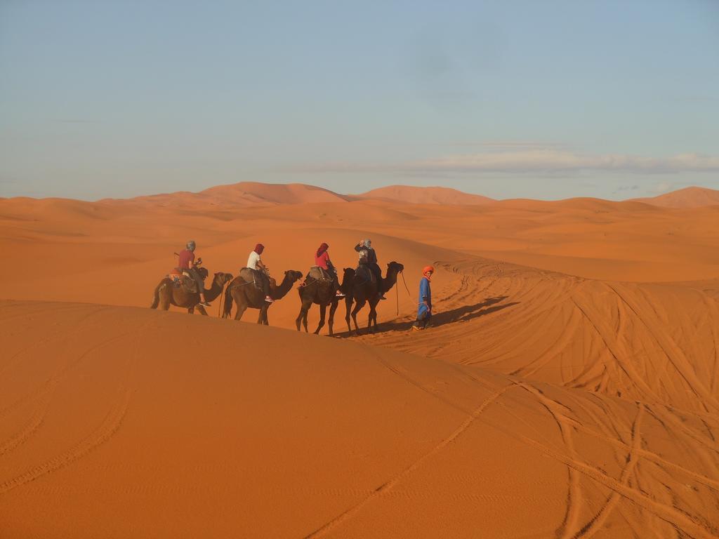 Hotel Dar Tafouyte à Merzouga Extérieur photo