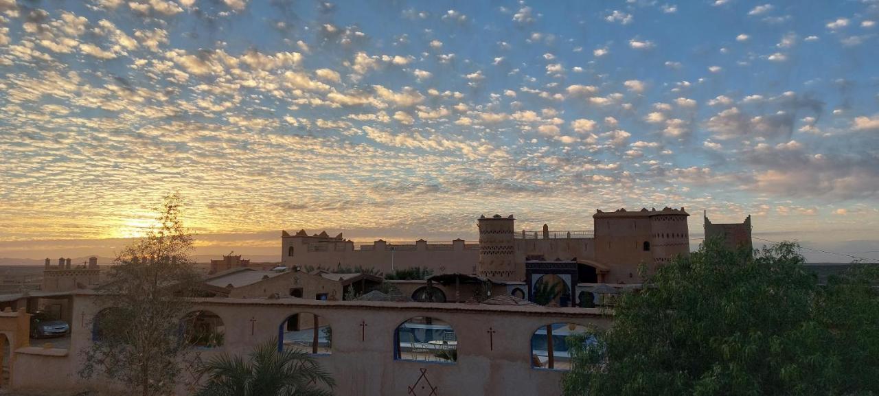 Hotel Dar Tafouyte à Merzouga Extérieur photo